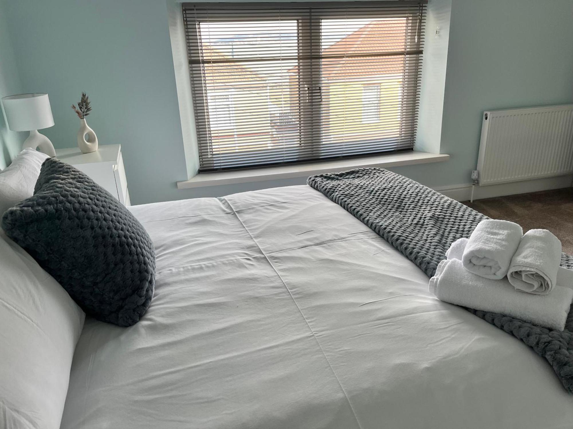 4 Bedroom, Sleeps 8, 30 Seconds From Beach, Games Table Дом отдыха
